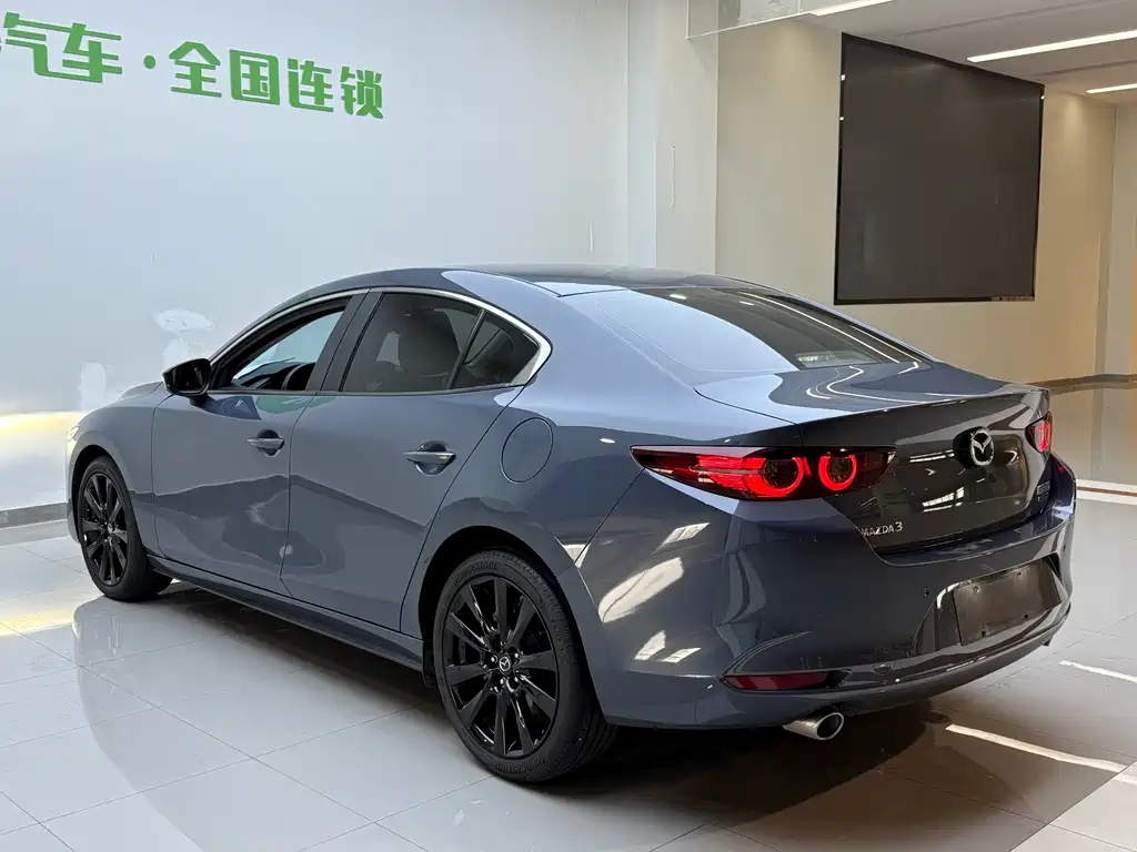 MAZDA 3 AXELA 2022