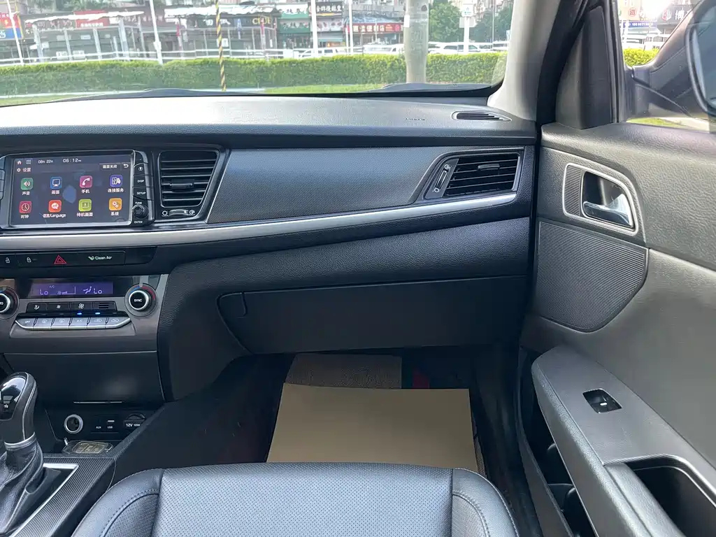 HYUNDAI MISTRA 2017
