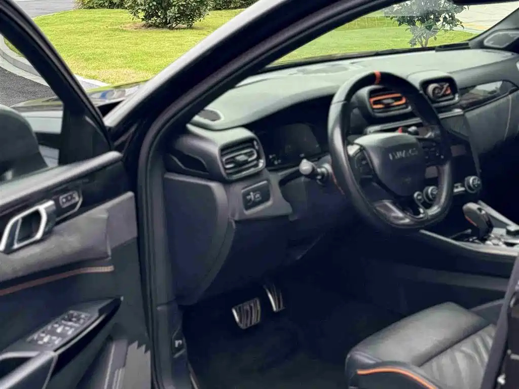 LYNK&CO 02 HATCHBACK 2022