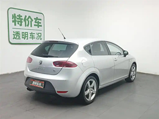 Заказать SEAT LEON