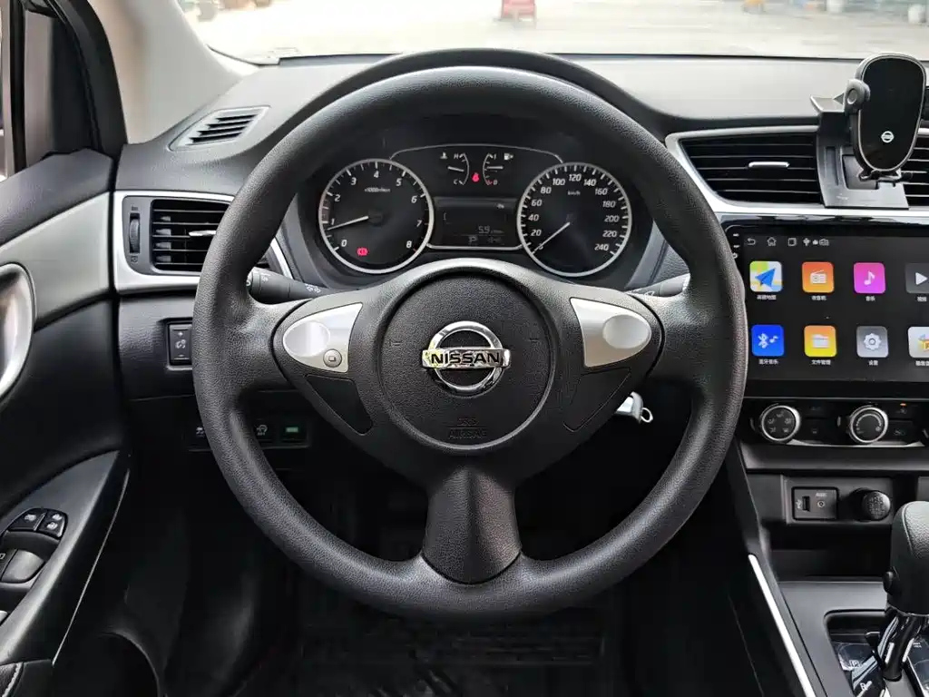 NISSAN SYLPHY 2024