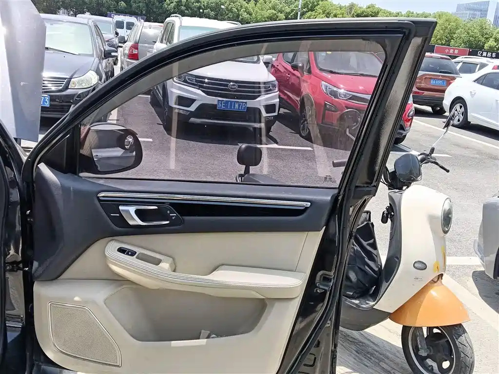 ZOTYE DAMAI X5 2017