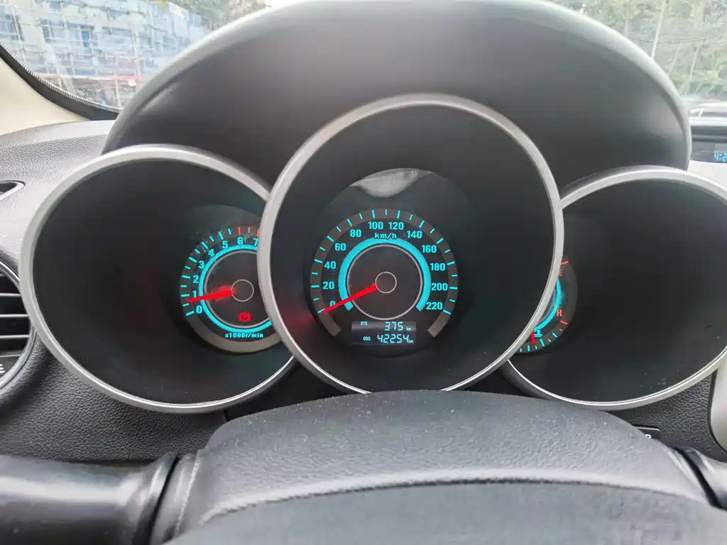 CHANGAN EADO 2014