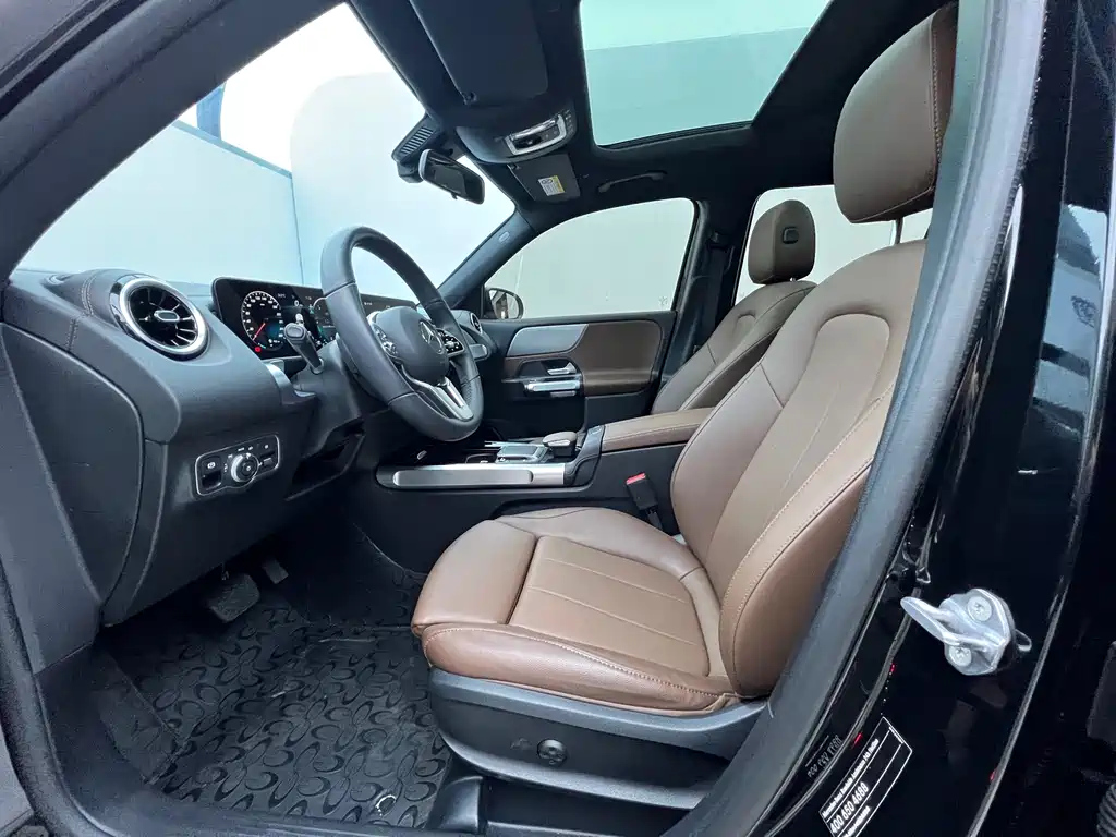 MERCEDES BENZ GLB 2022