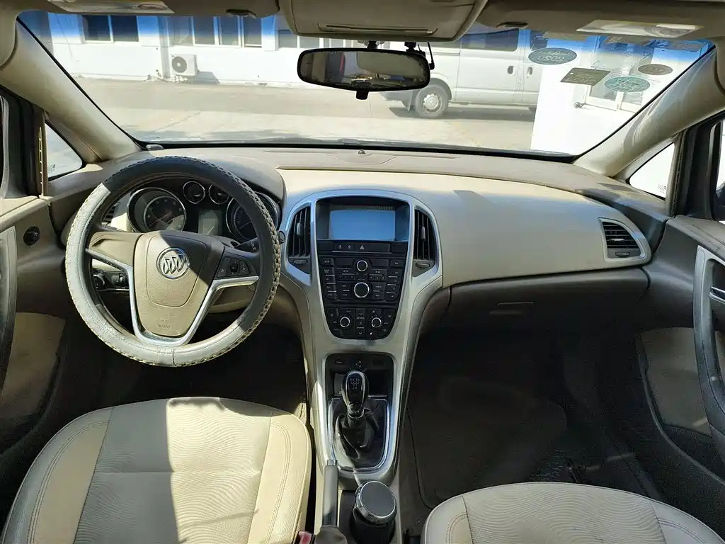 BUICK EXCELLE 2013