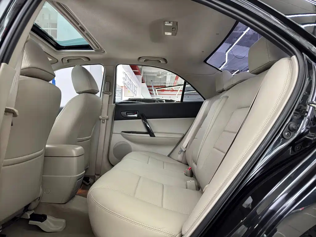 MAZDA 6 2012