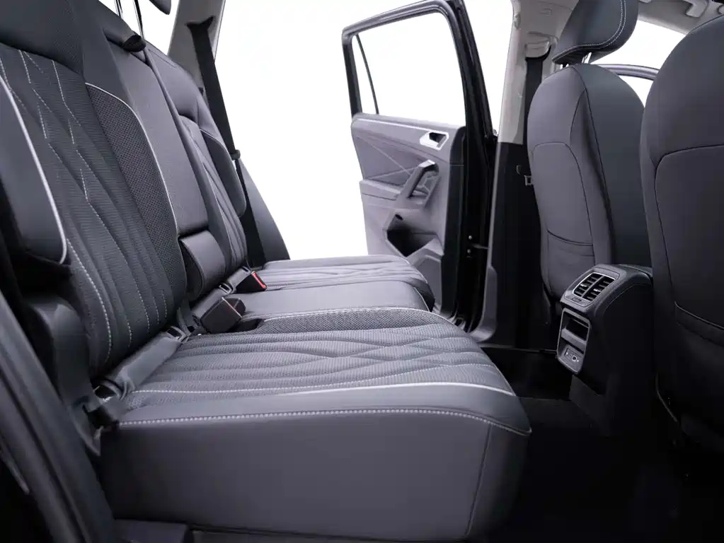 VOLKSWAGEN TIGUAN L 2024