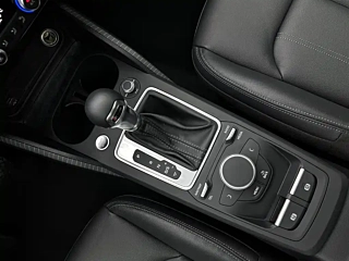 AUDI Q2L  2022 YEAR 35 TFSI FASHION DYNAMIC 2022