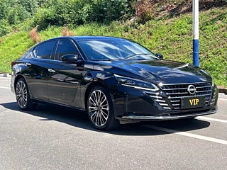 NISSAN TEANA 2023