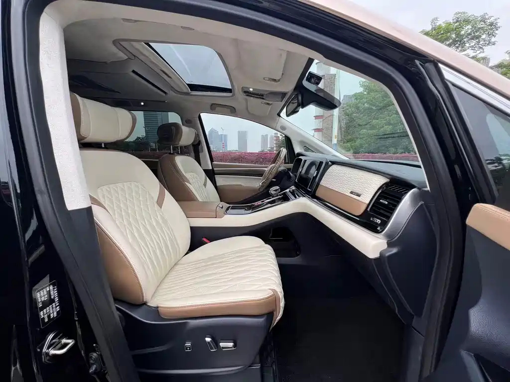 TRUMPCHI M8 2021