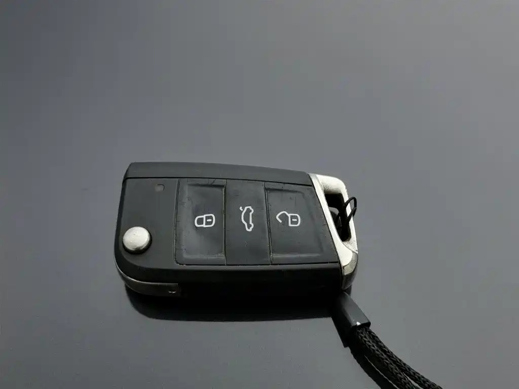 VOLKSWAGEN TAYRON 2019