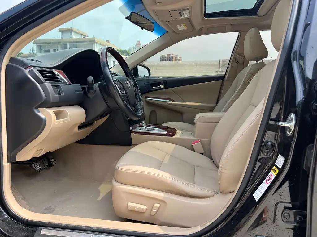 TOYOTA CAMRY 2013