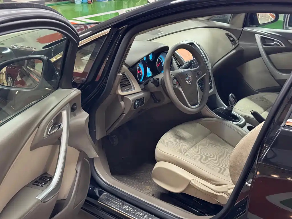 BUICK EXCELLE 2012