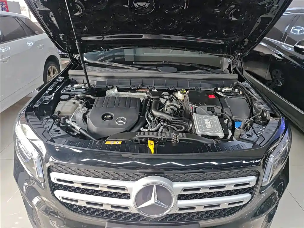 MERCEDES BENZ GLB 2021