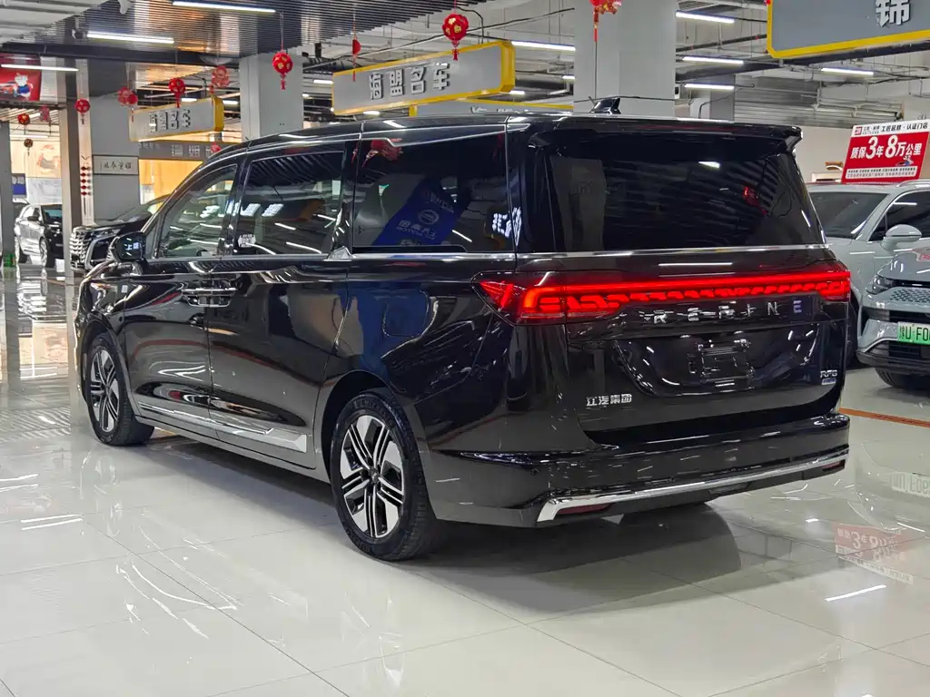 JAC REFINE REFINE RF8 PHEV 2024