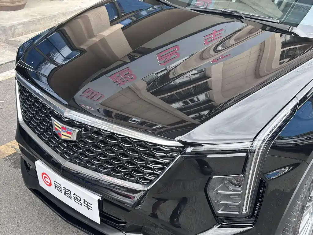 CADILLAC XT4 2024