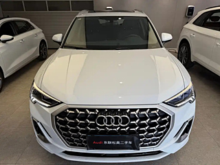AUDI Q3  2024
