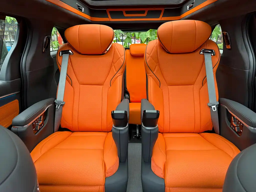 TOYOTA SIENNA SIENNA 2024