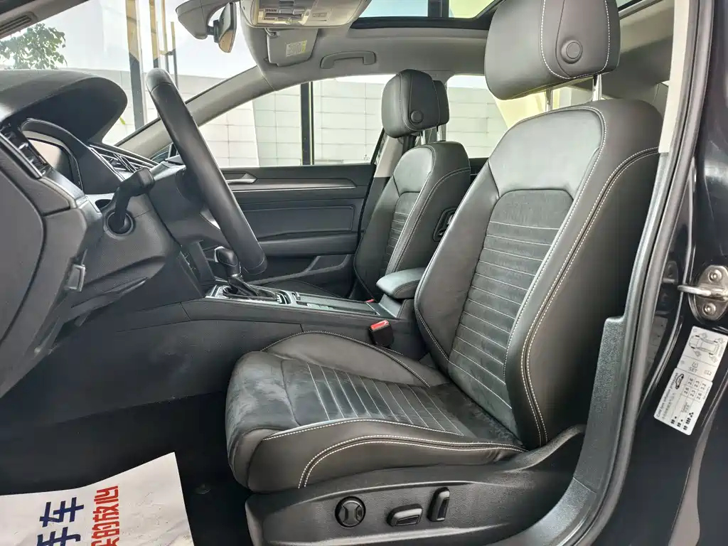 VOLKSWAGEN MAGOTAN 2020