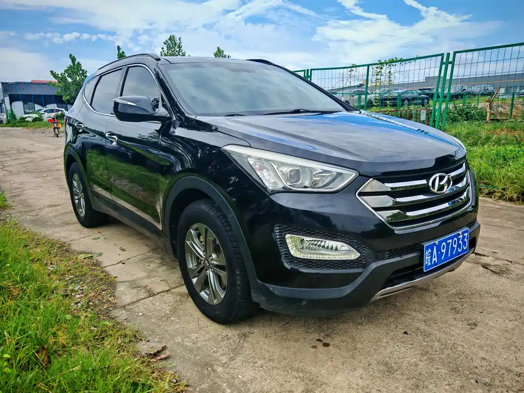 HYUNDAI SANTAFE 2013