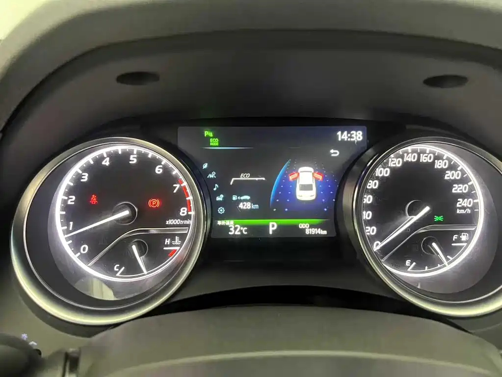 TOYOTA CAMRY 2019