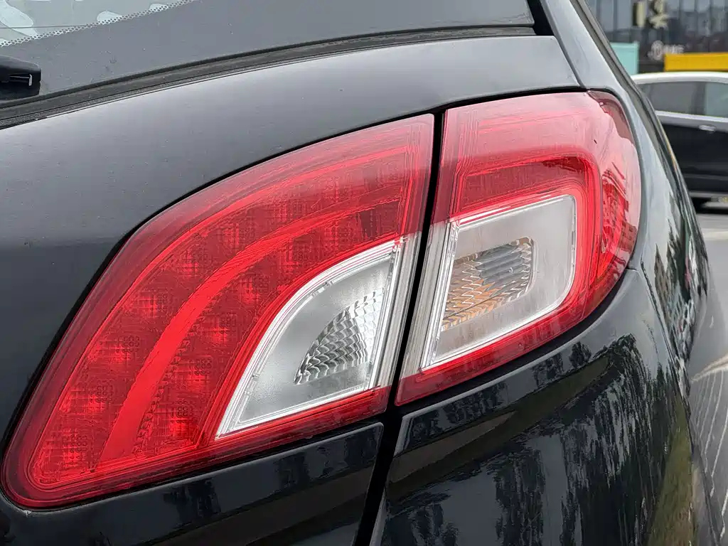 TRUMPCHI GS5 2013