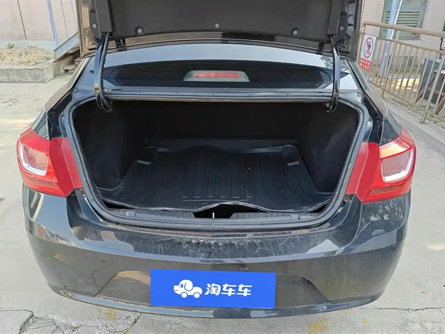 CHEVROLET CRUZE 2015