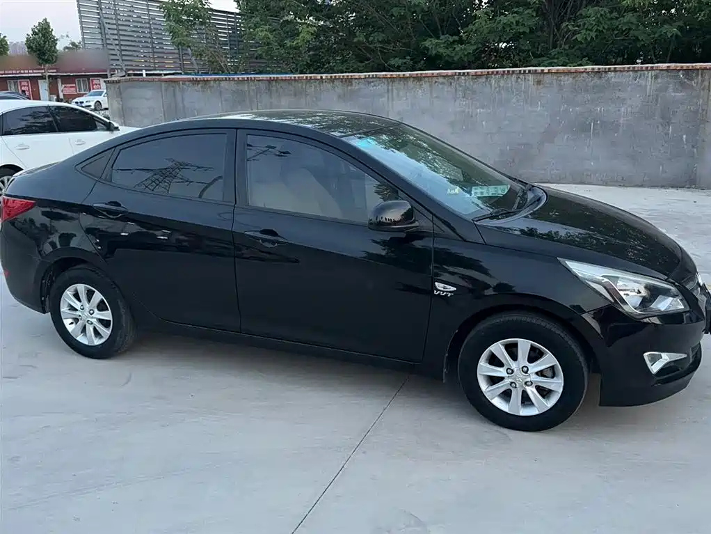 HYUNDAI RENA 2014