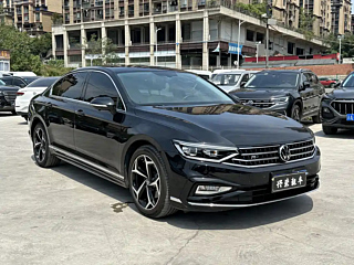 VOLKSWAGEN MAGOTAN 2023