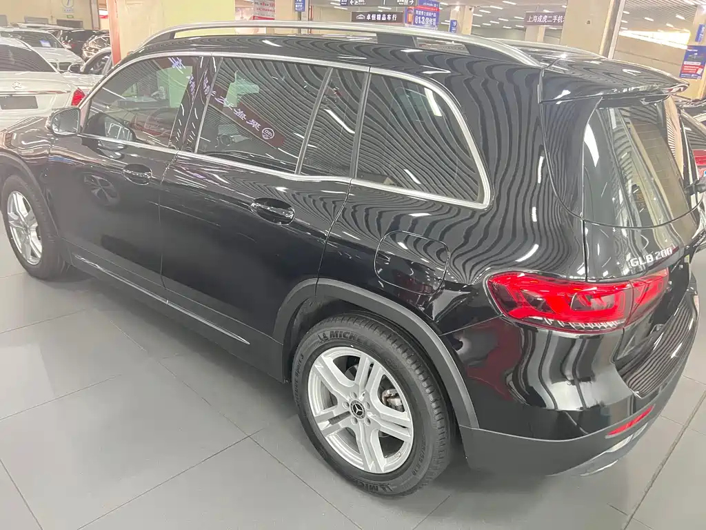 MERCEDES BENZ GLB 2022
