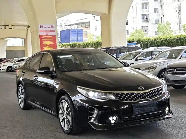 KIA K5 2017