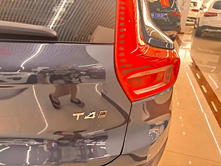 VOLVO XC40  2022 YEAR T4 4WD  ELEGANT DELUXE EDITION 2022