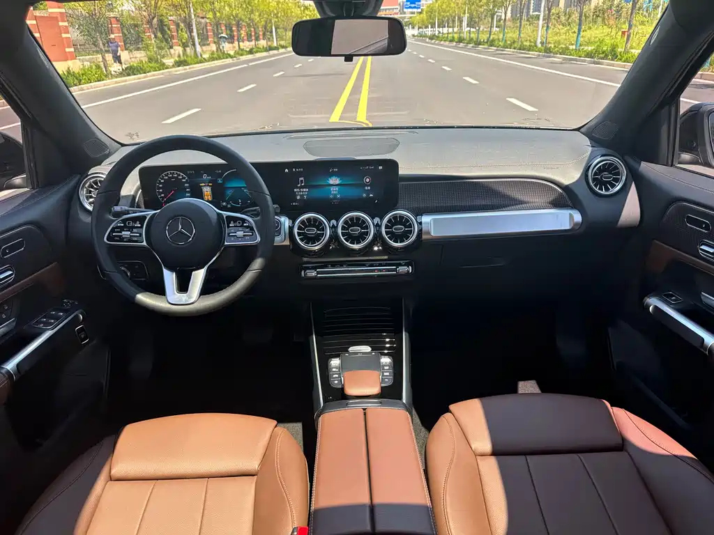 MERCEDES BENZ GLB 2021