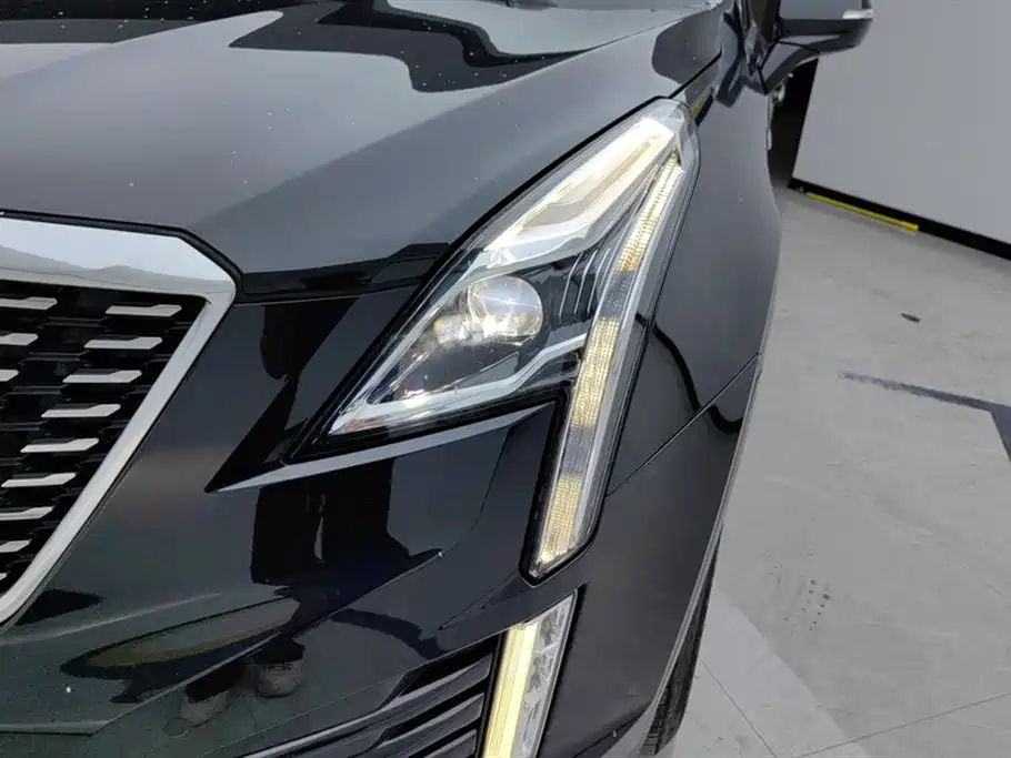 CADILLAC XT5 2020