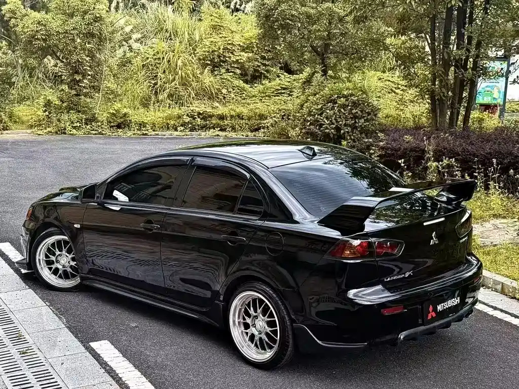 MITSUBISHI LANCER EX 2014
