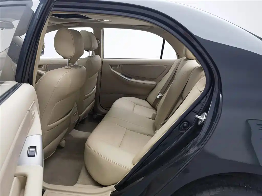 TOYOTA COROLLA 2013