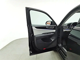 VOLKSWAGEN TOURAN 2022 YEAR 530 V6 4WD DELUXE EDITION 2022