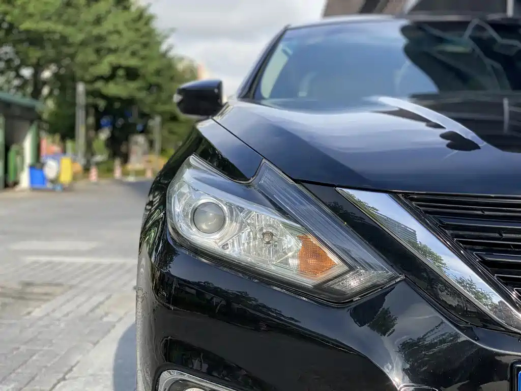 NISSAN TEANA 2019