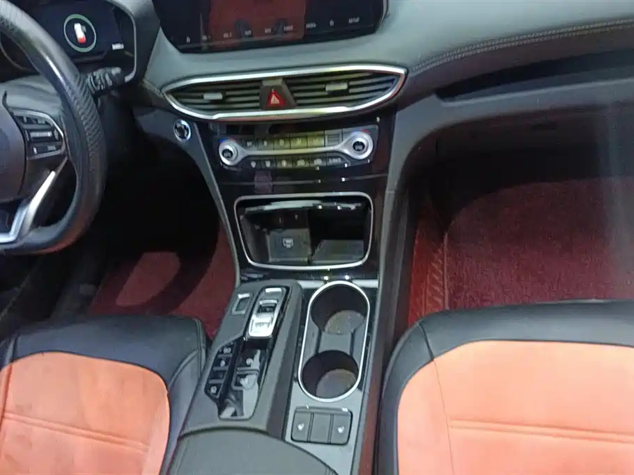 HYUNDAI SANTA FE 2020