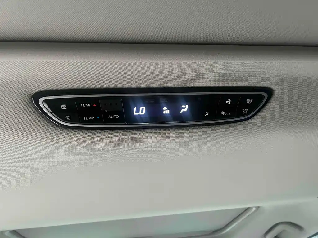 TRUMPCHI M8 2021