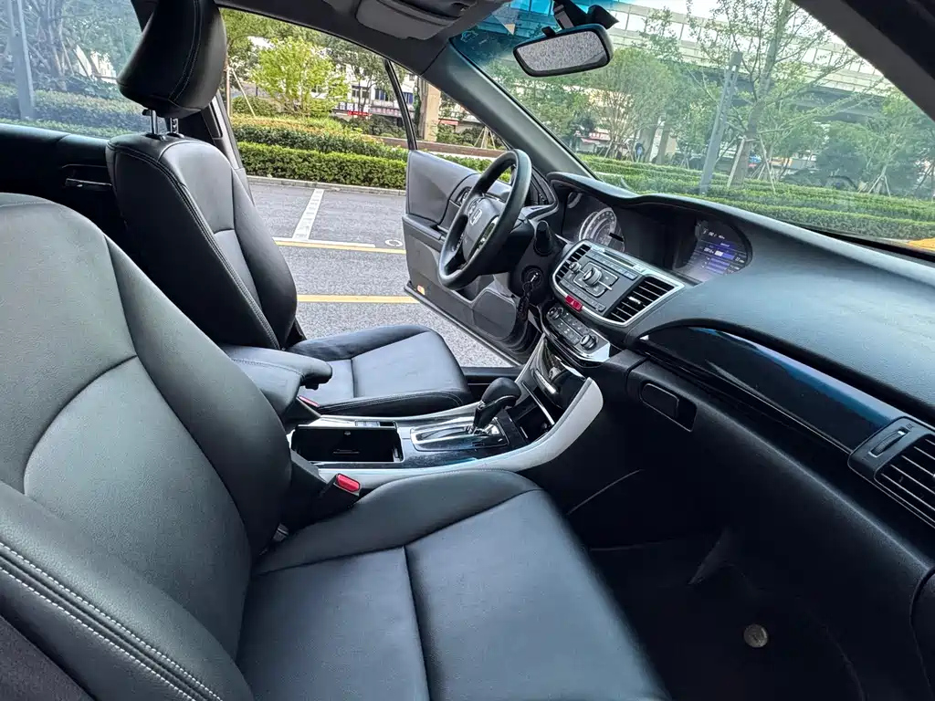 HONDA ACCORD 2019