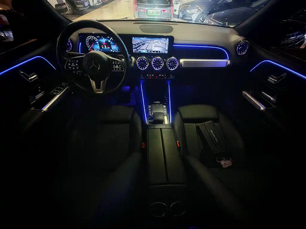 MERCEDES BENZ GLB 2022