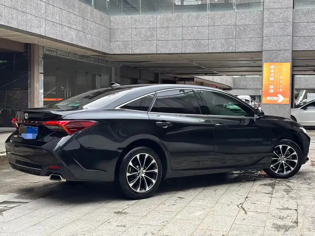 TOYOTA AVALON 2023
