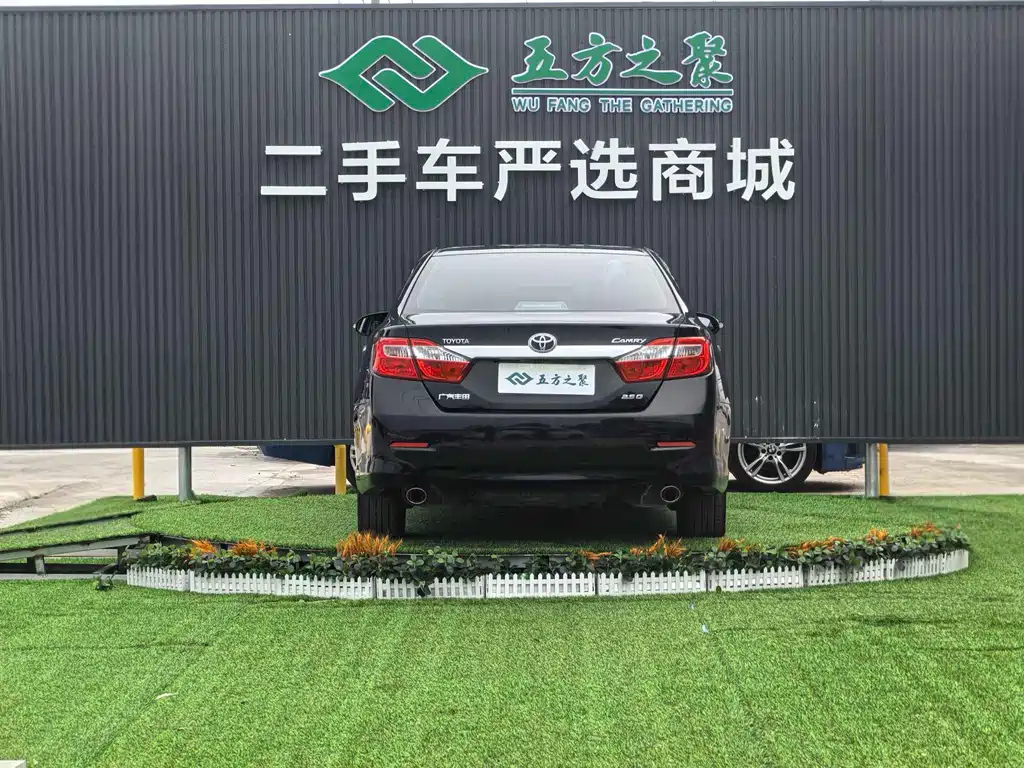 TOYOTA CAMRY 2012