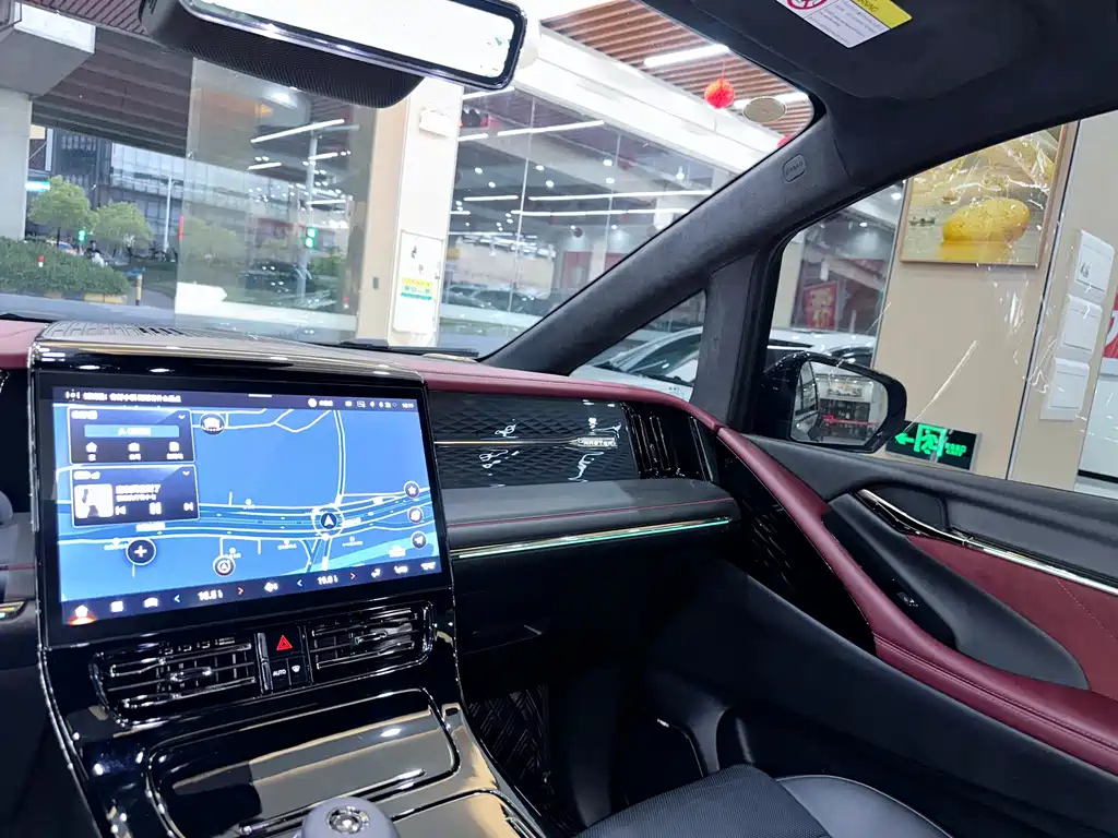 TRUMPCHI M8 2023