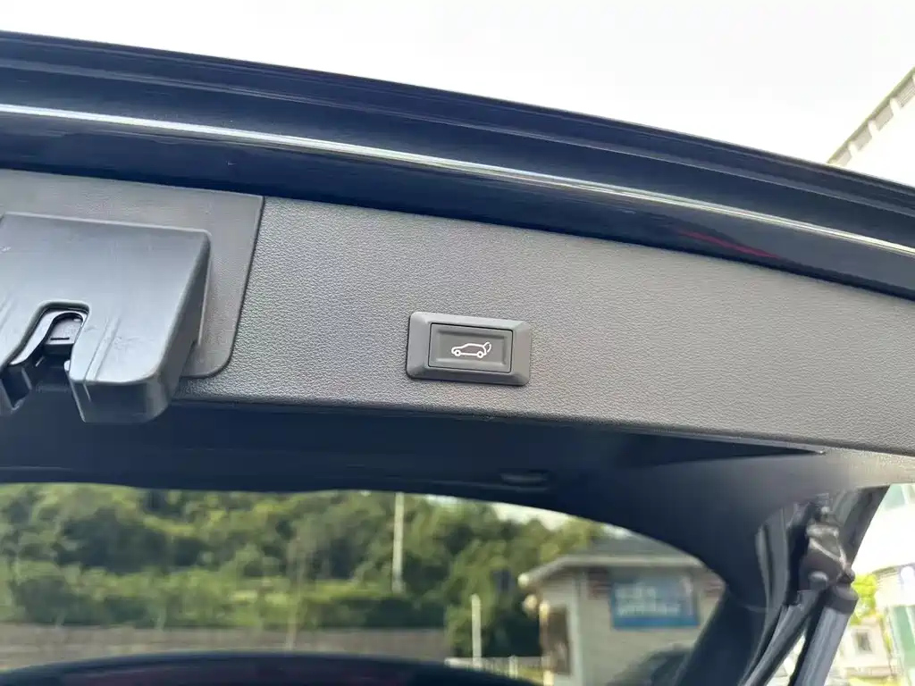 AUDI Q2L 2020