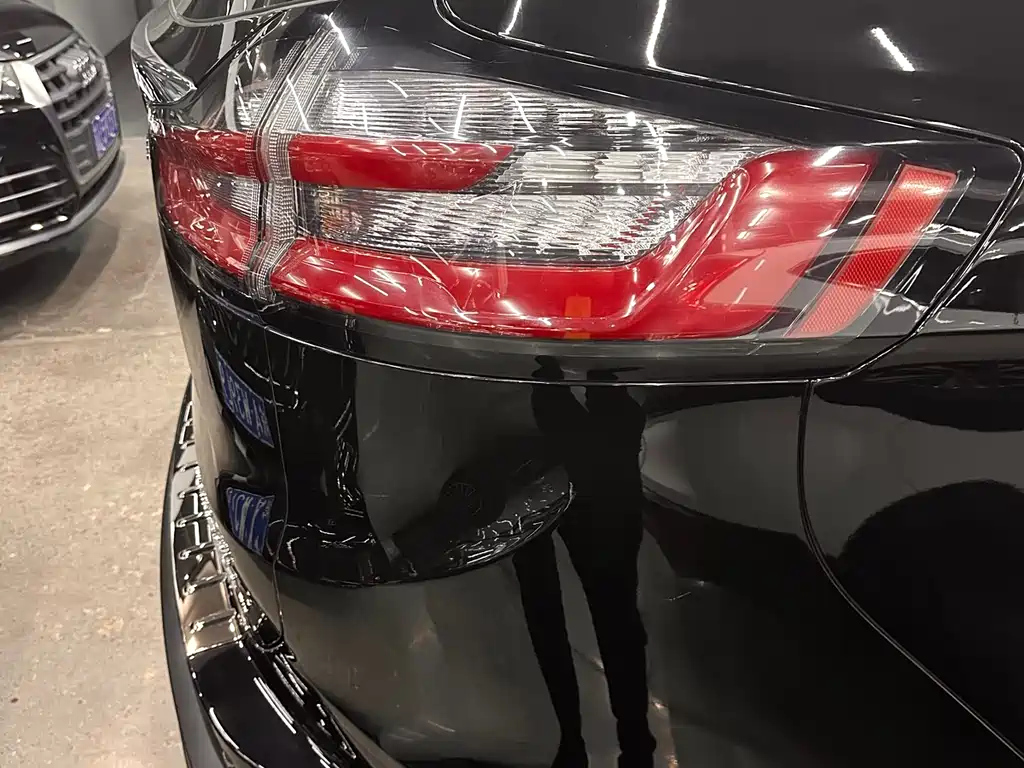 FORD EDGE 2021