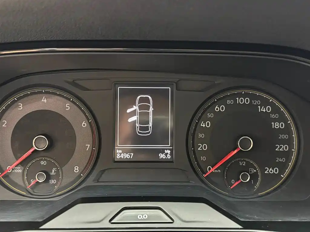 VOLKSWAGEN LAVIDA 2020