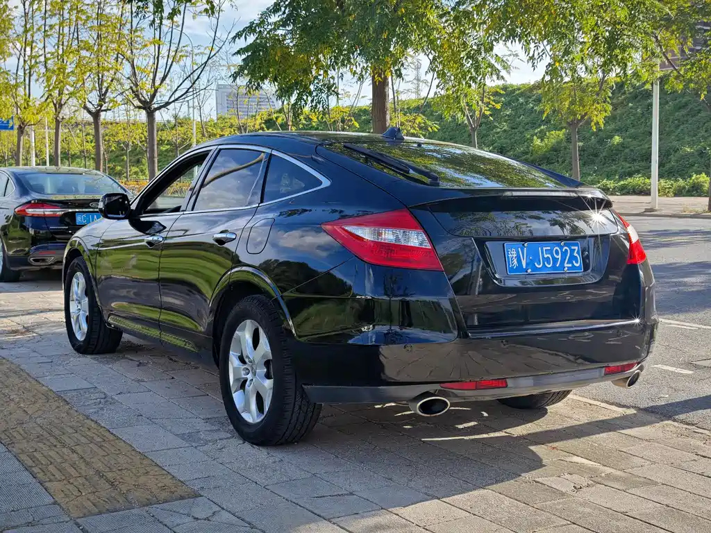 HONDA CROSSTOUR 2014
