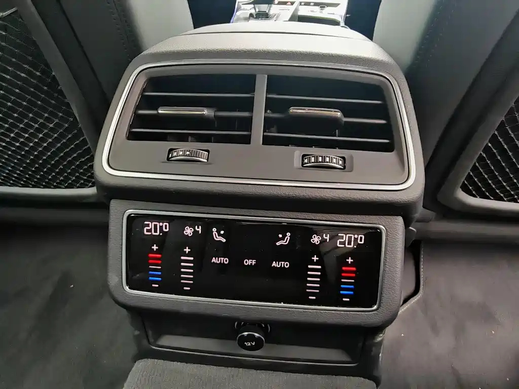 AUDI A7 2024